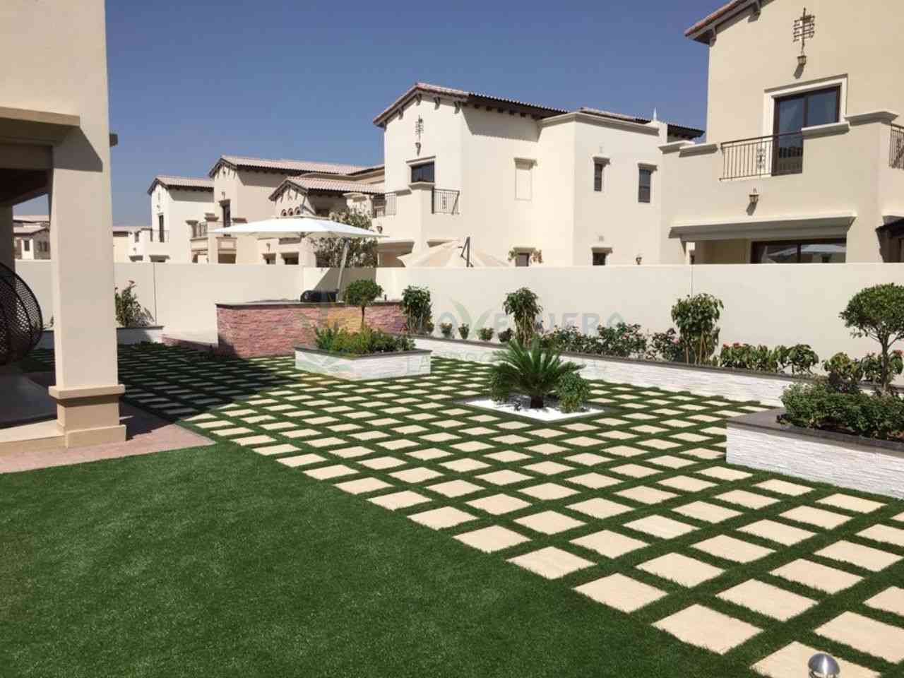 rosa-arabian-ranches-paved-frontyard